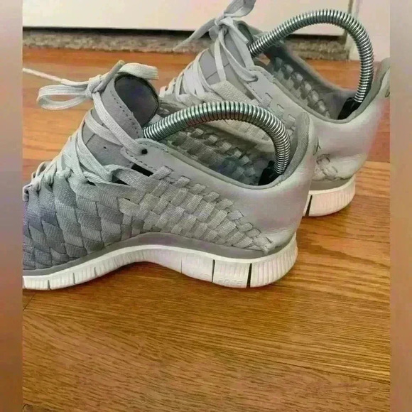 Nike Women Light Grey Low-Tops & Sneakers Textile Fibers, Women’s size 8.5 - Picture 11 of 14